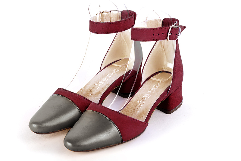 Taupe brown and burgundy red women's open side shoes, with a strap around the ankle. Round toe. Low flare heels. Front view - Florence KOOIJMAN
